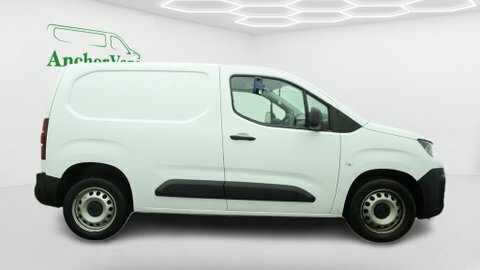 Peugeot Partner Swb L1h1 Low FT72OGU White #3