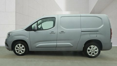Vauxhall Combo Panel Van 1.5 Turbo D 2000 Sportive 201969 Grey #7