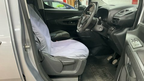 Vauxhall Combo Panel Van 1.5 Turbo D 2000 Sportive 201969 Grey #9