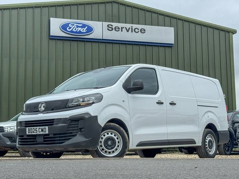 Vauxhall Vivaro Lwb L2h1 Low White