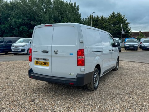 Vauxhall Vivaro Lwb L2h1 Low BD25CMO White #6