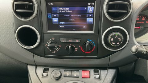 Peugeot Partner Mpv White #11