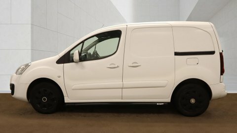 Peugeot Partner Mpv White #7