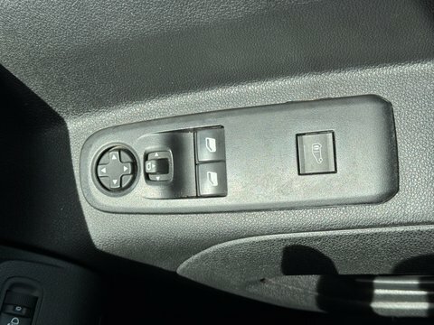 Peugeot Partner Mpv White #22