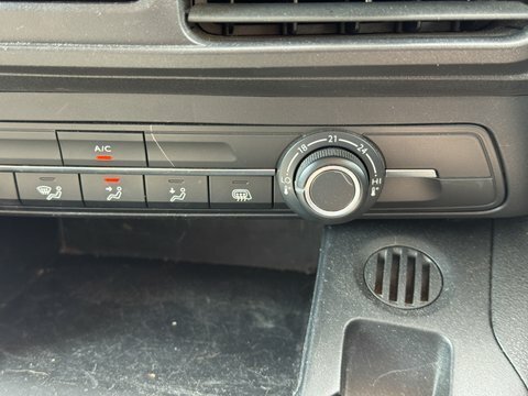 Peugeot Partner Mpv White #36
