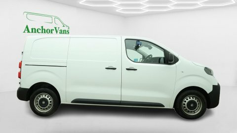 Vauxhall Vivaro Swb L1h1 Low DN74UGZ White #3