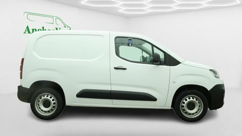 Citroen Berlingo Swb L1h1 Low CA23NDZ White #3