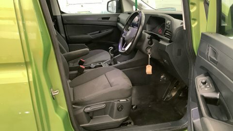 Volkswagen Caddy C20 Cargo Commerce Pro Swb 114 Ps 1.5 Tsi 7Sp Dsg Blue #9