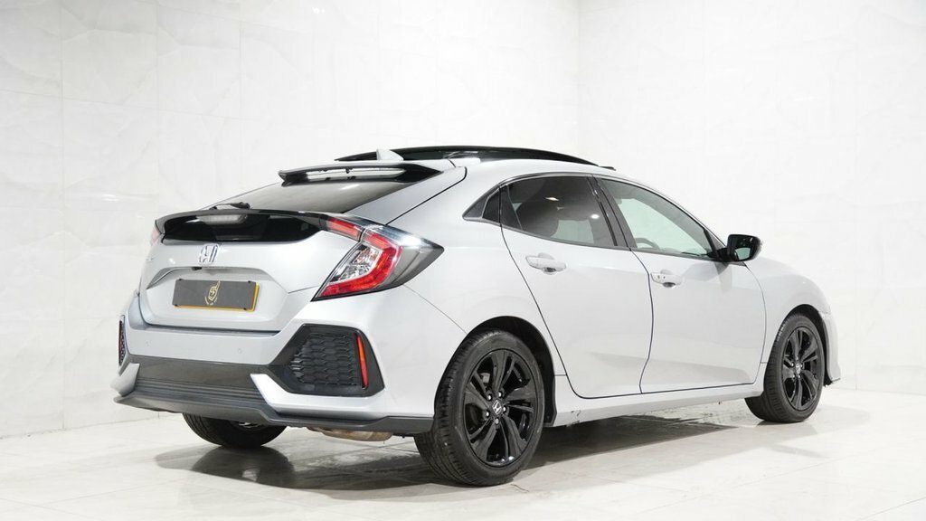 Honda Civic 1L Ex AJ17AWJ Silver #5