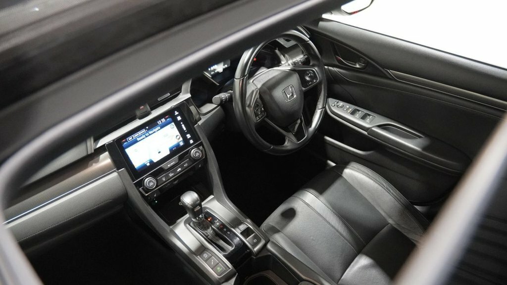 Honda Civic 1L Ex AJ17AWJ Silver #2