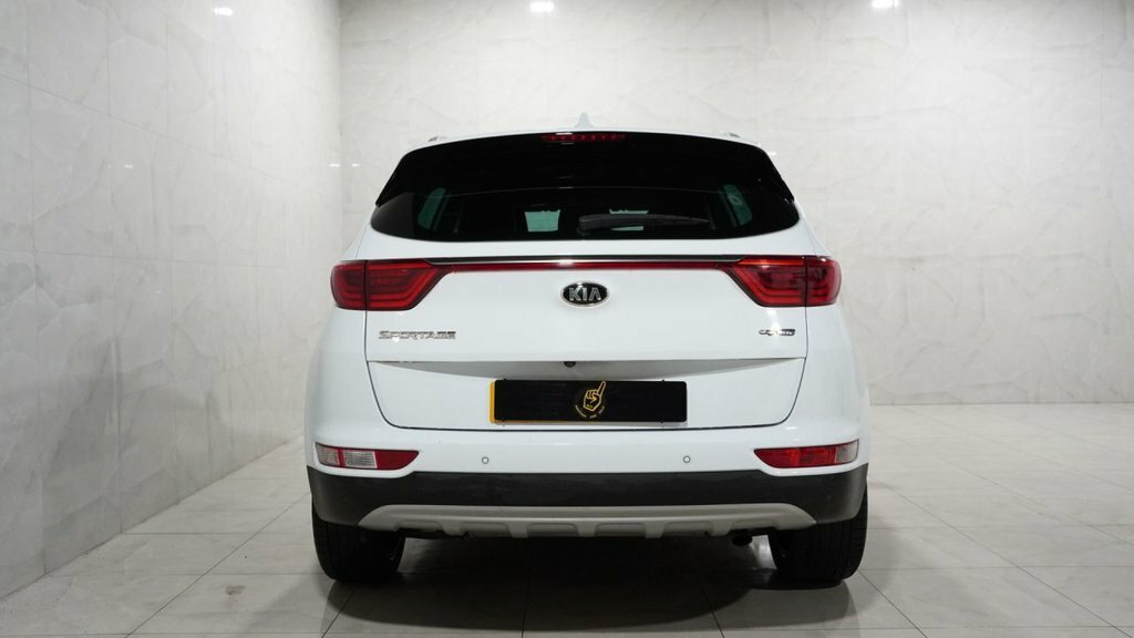 Kia Sportage Suv GC17HWH White #4