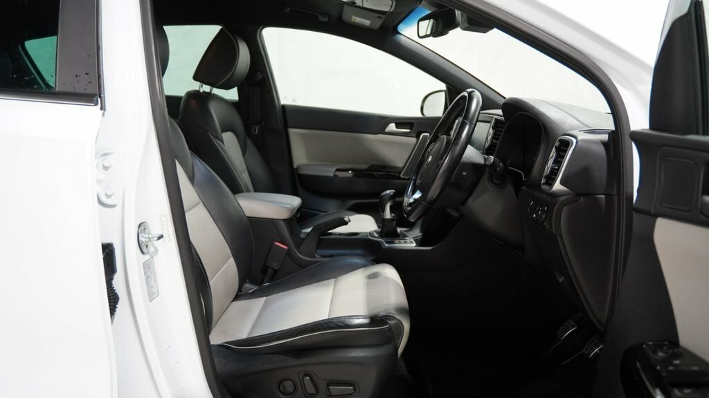 Kia Sportage Suv GC17HWH White #6