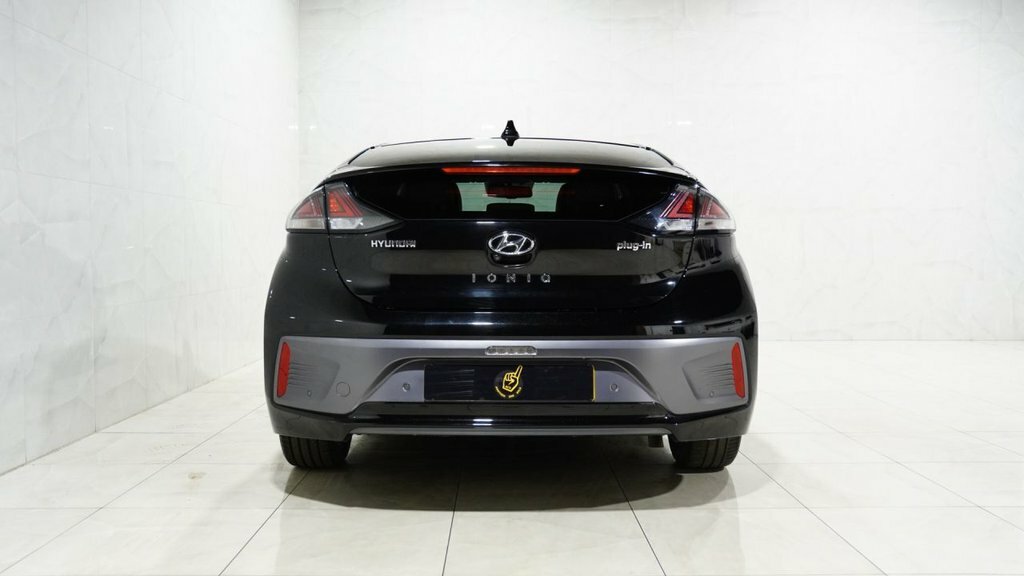 Hyundai Ioniq 1L Premium Se Black #6