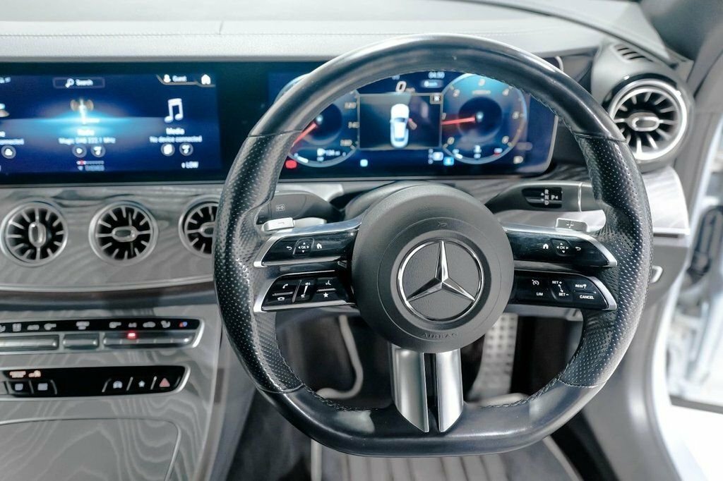 Mercedes-Benz E Class 2L Null Black #13