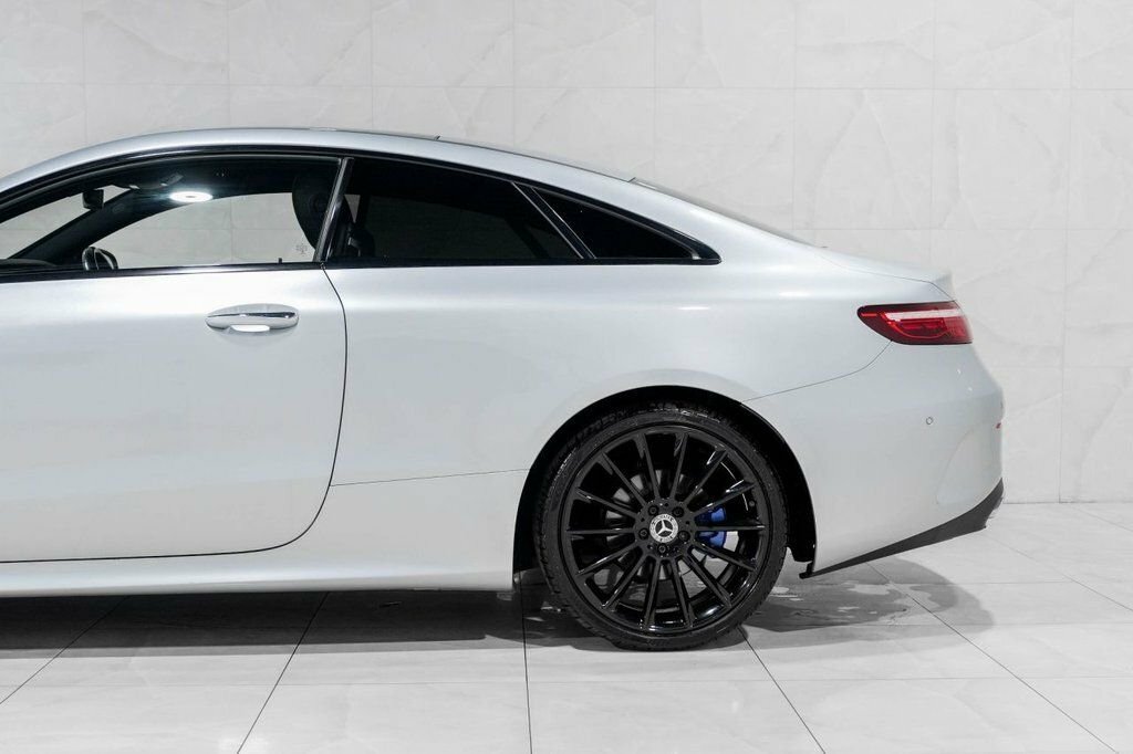 Mercedes-Benz E Class 2L Null Black #31