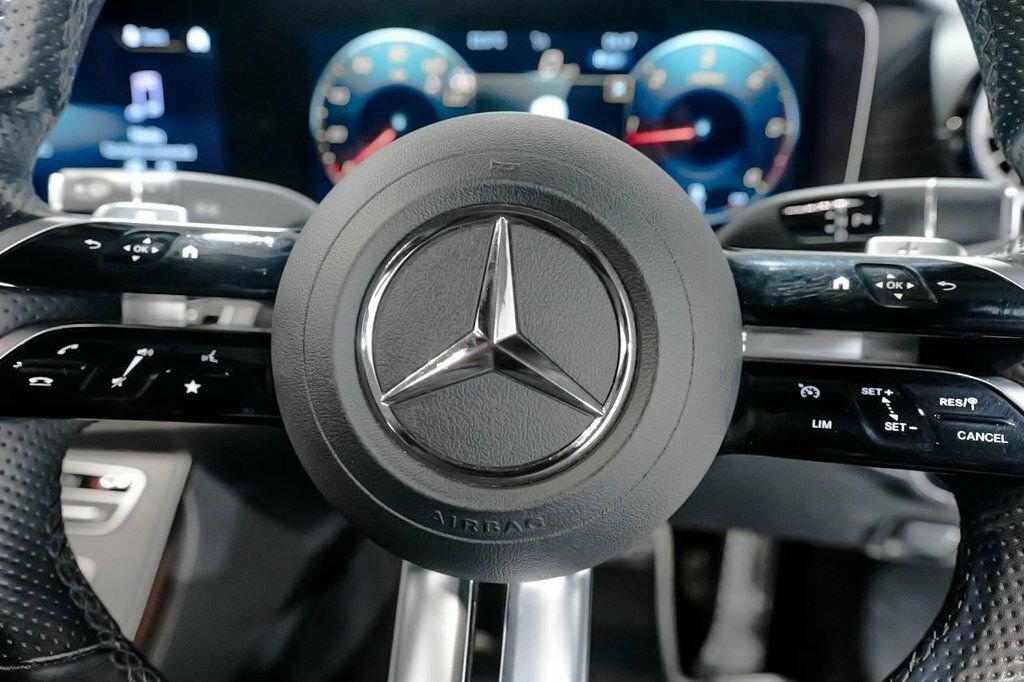 Mercedes-Benz E Class 2L Null Black #11