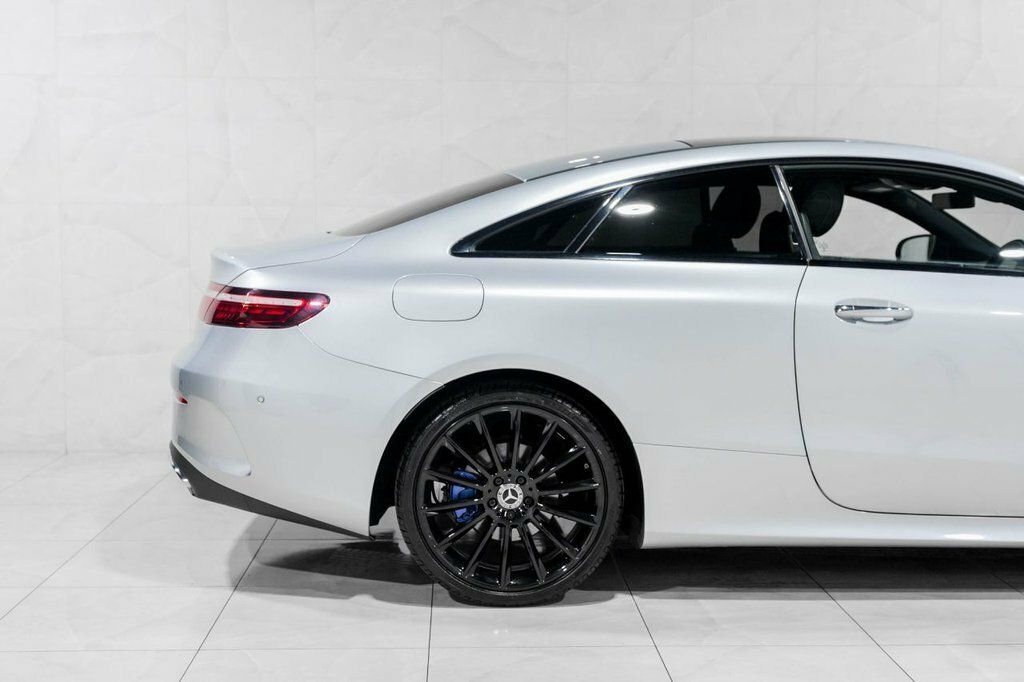 Mercedes-Benz E Class 2L Null Black #24