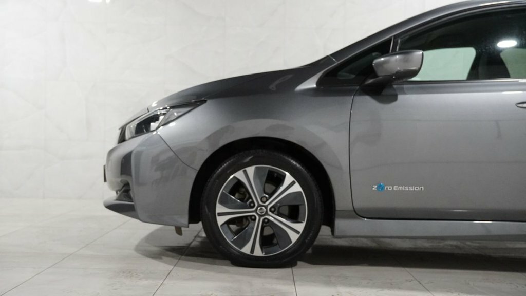 Nissan Leaf 0.0 E Plus Tekna 62Kwh 215 Bhp Black #32
