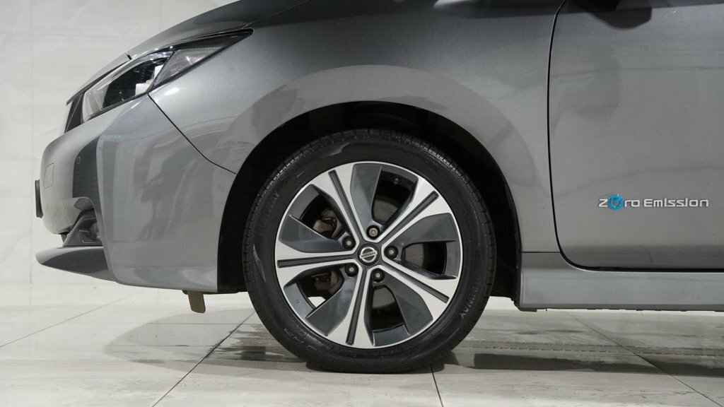 Nissan Leaf 0.0 E Plus Tekna 62Kwh 215 Bhp Black #33
