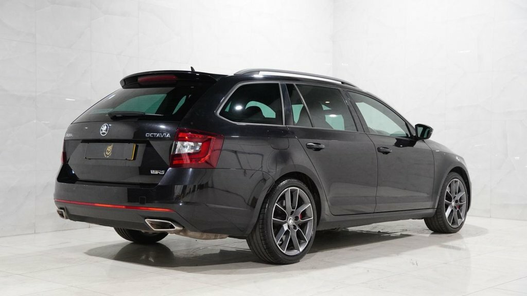 Skoda Octavia 2L Vrs Black #6