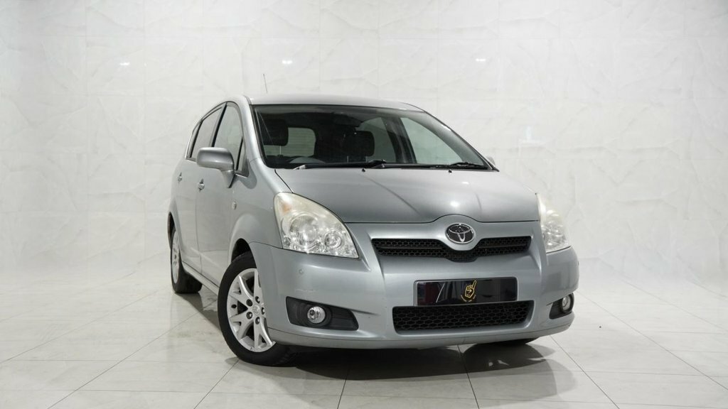 Toyota Corolla Verso Mpv Silver