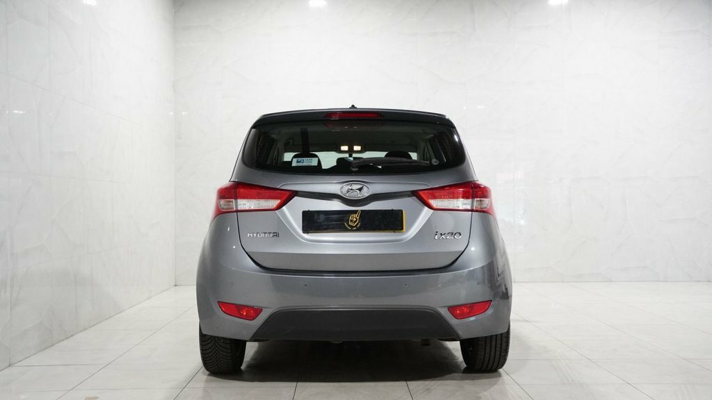 Hyundai Ix20 1.6L Active Grey #3