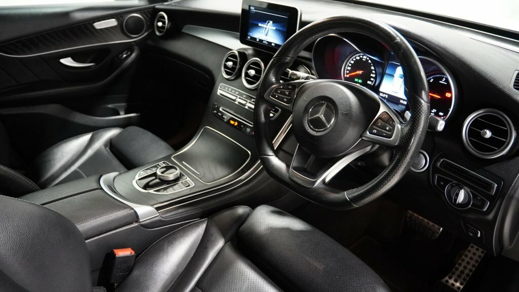 Mercedes-Benz GLC Class 2L Amg Line LS68WHU White #2