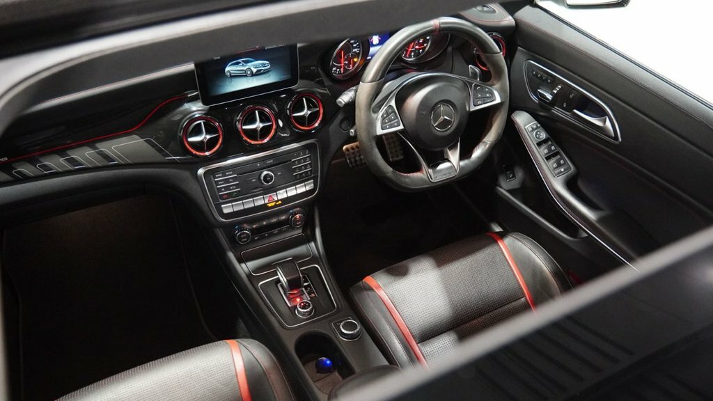 Mercedes-Benz CLA Class 2L Amg ML18URP White #2