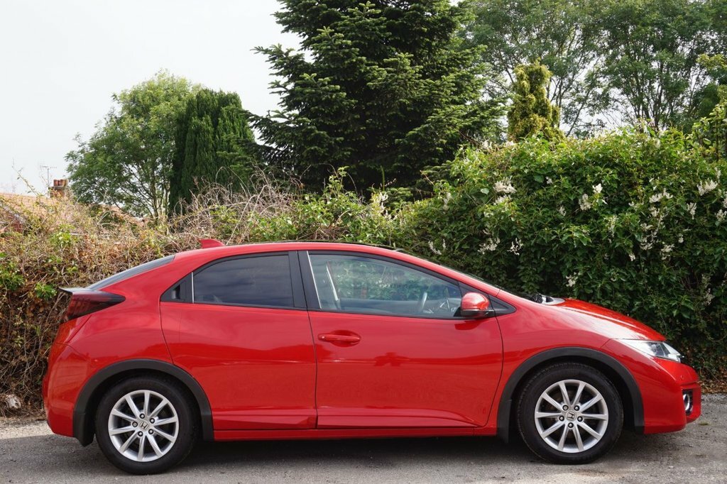 Honda Civic 1.6L Sr Red #2