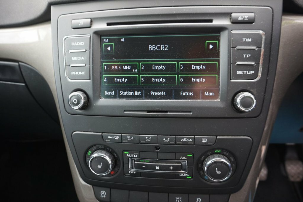 Skoda Yeti 1.6L Elegance Grey #6