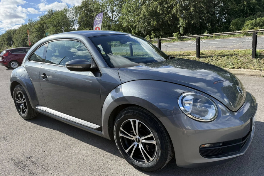 Volkswagen Beetle White #7