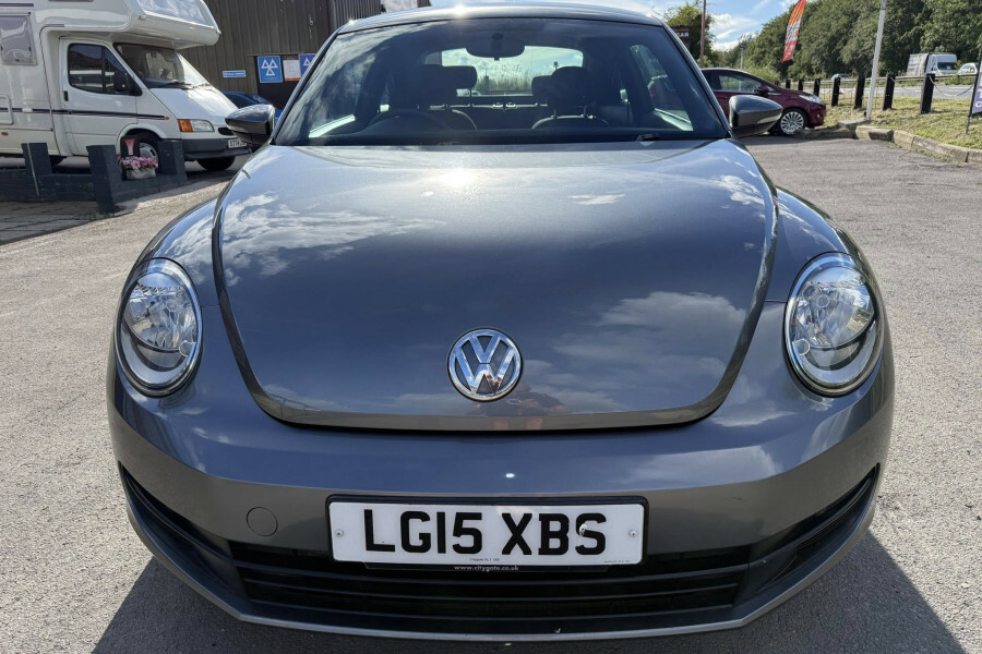 Volkswagen Beetle White #8
