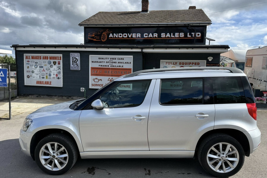 Skoda Yeti Suv Silver #2