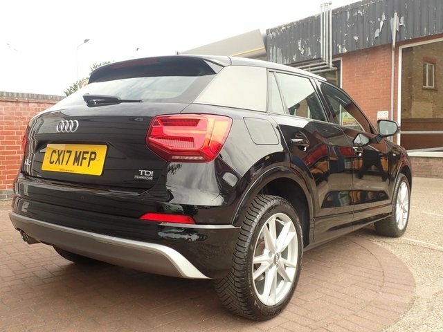 Audi Q2 2.0 Tdi S Line CX17MFP Black #5
