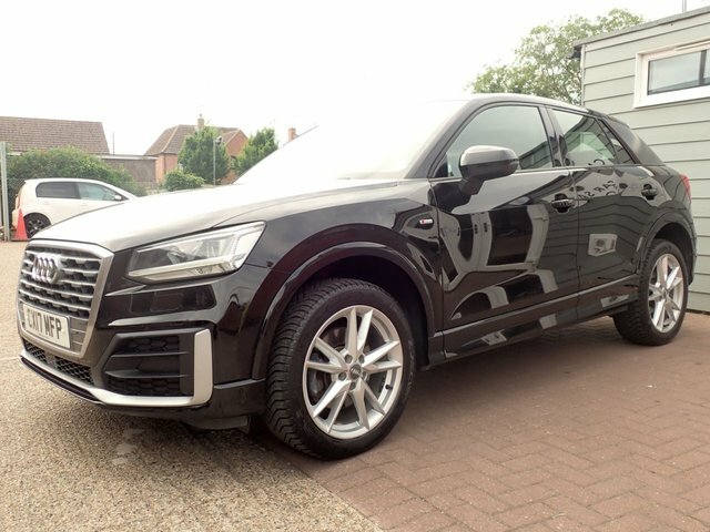 Audi Q2 2.0 Tdi S Line CX17MFP Black #4
