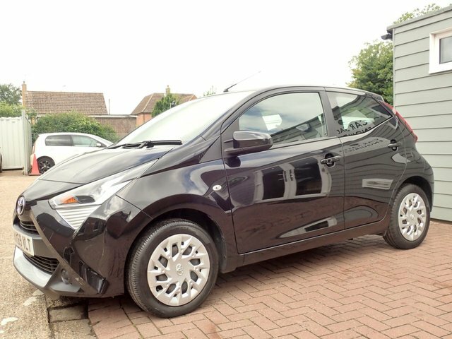 Toyota Aygo 1.0 Vvt-i X-play Hatchback AY69VLT Black #4