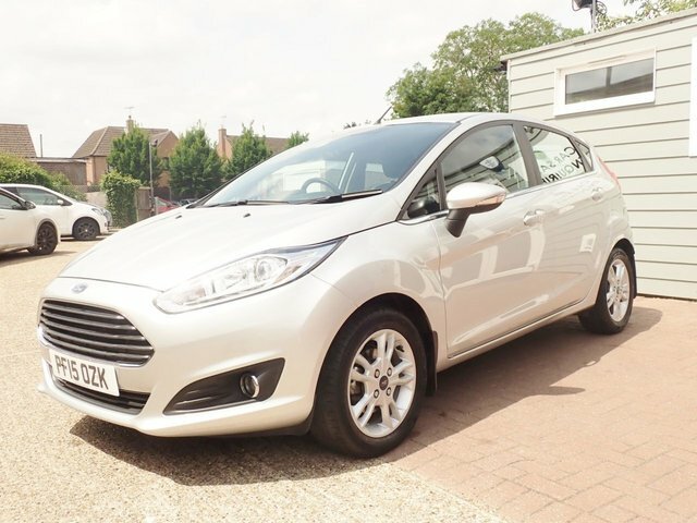Ford Fiesta 1.5 Tdci Zetec Hatchback Silver #4