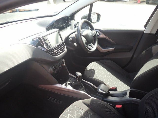 Peugeot 2008 Blue Hdi Allure Red #9