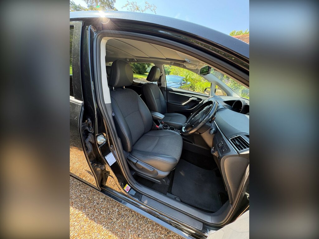 Toyota Verso 5-Dr 1.6 D-4d Icon White #32