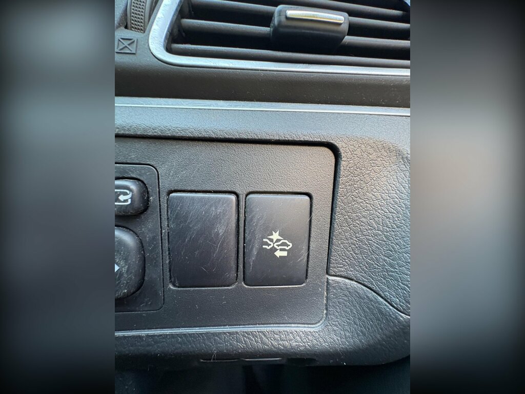 Toyota Verso 5-Dr 1.6 D-4d Icon White #42