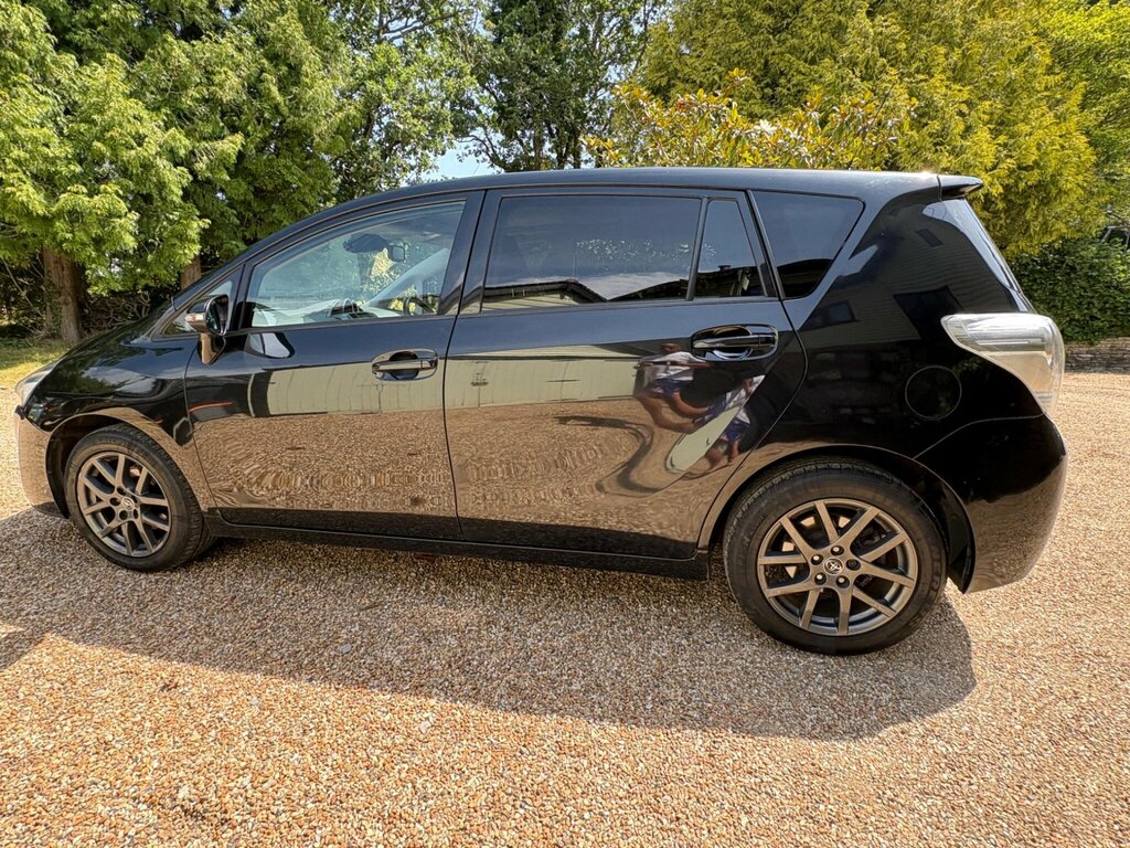 Toyota Verso 2016 66 Valvematic Grey #23