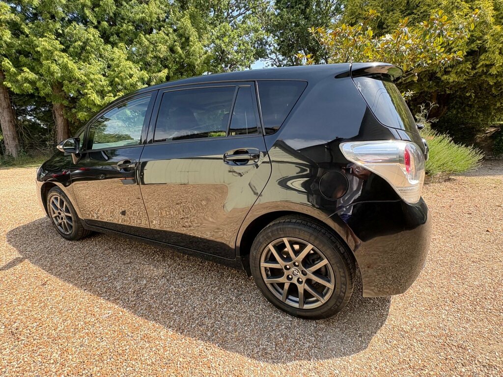 Toyota Verso 2016 66 Valvematic Grey #20