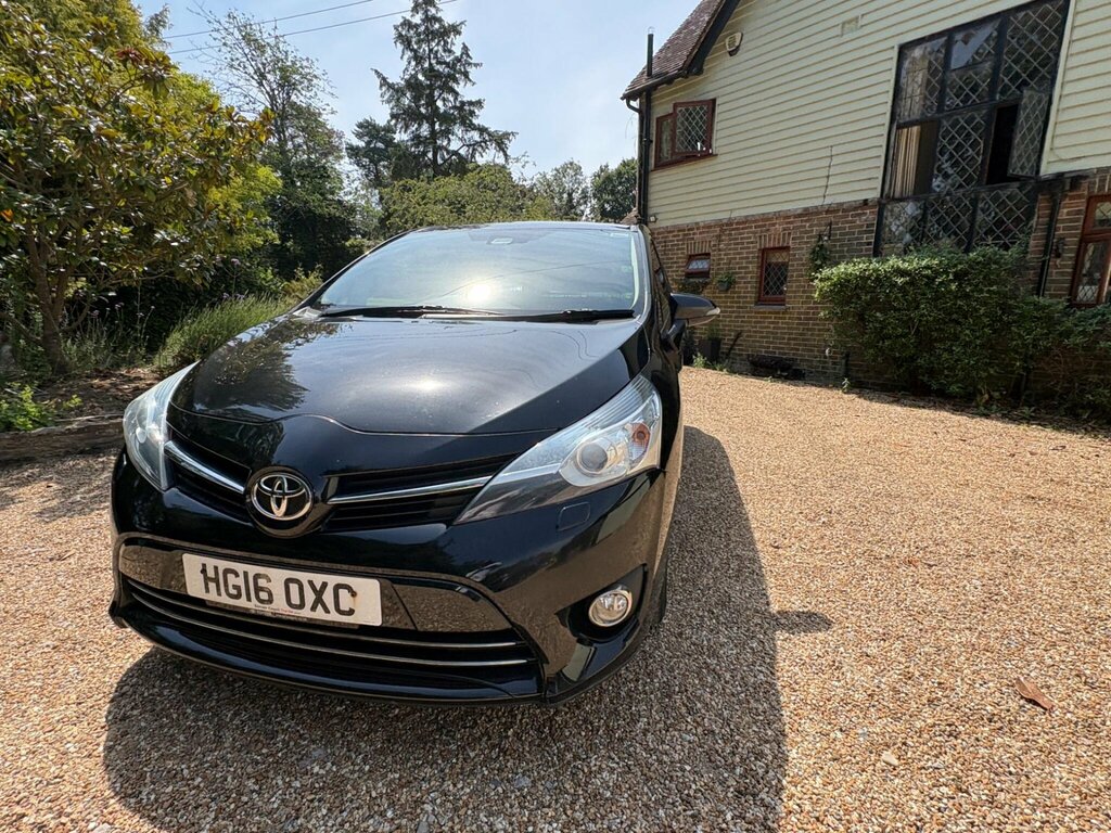 Toyota Verso 1.8 V-matic Excel Multidrive S Euro 6 7 Seat Black
