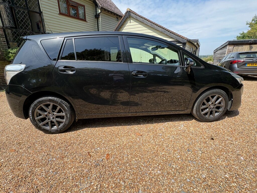 Toyota Verso 2016 66 Valvematic Grey #9