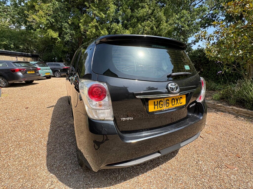 Toyota Verso 2016 66 Valvematic Grey #18