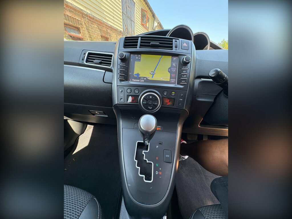 Toyota Verso 5-Dr 1.6 D-4d Icon White #36