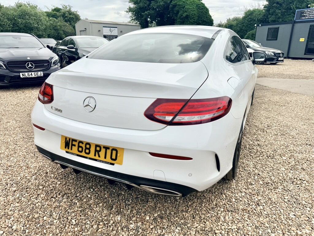 Mercedes-Benz C Class Coupe 2.0 C300 Amg Line Coupe G-tronic WF68RTO White #3