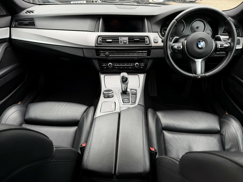 BMW 5 Series Se Black #12