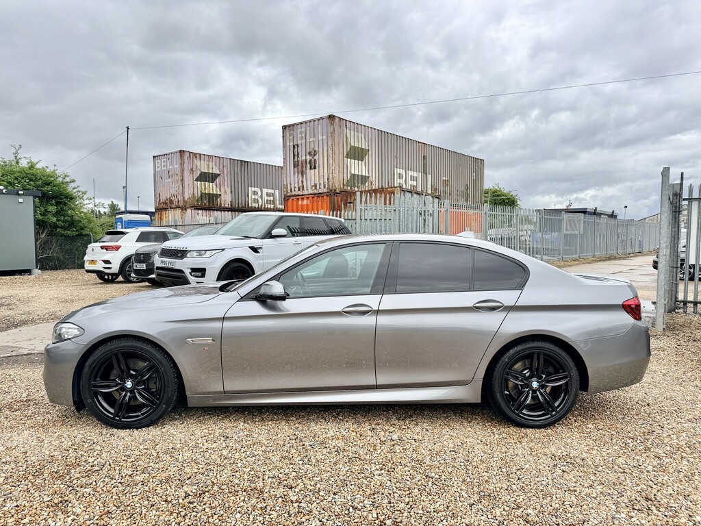 BMW 5 Series Se Black #7