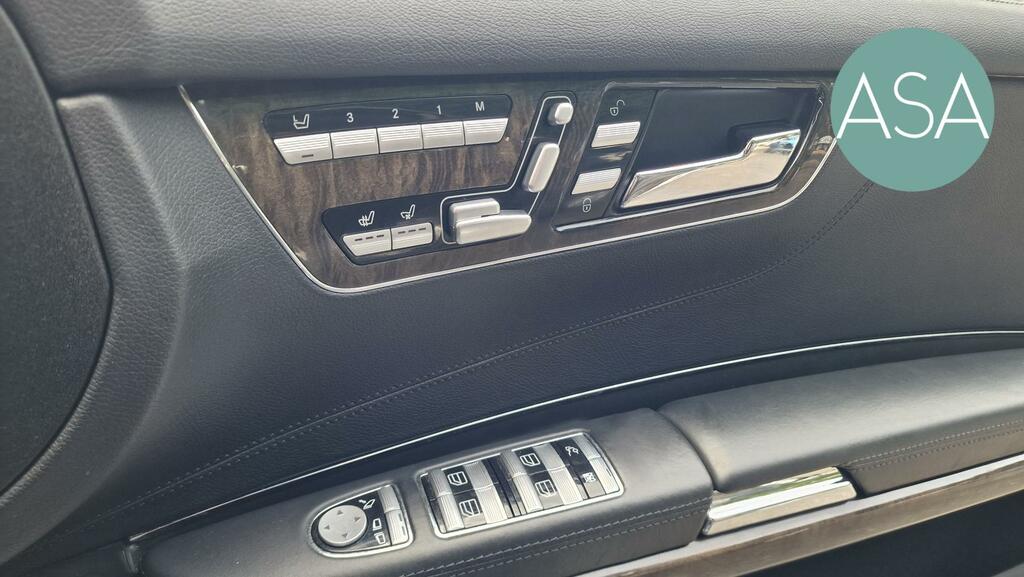 Mercedes-Benz CL 5.5 2dr Black #11